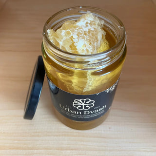 100% Raw Honey with Honeycomb Chunks