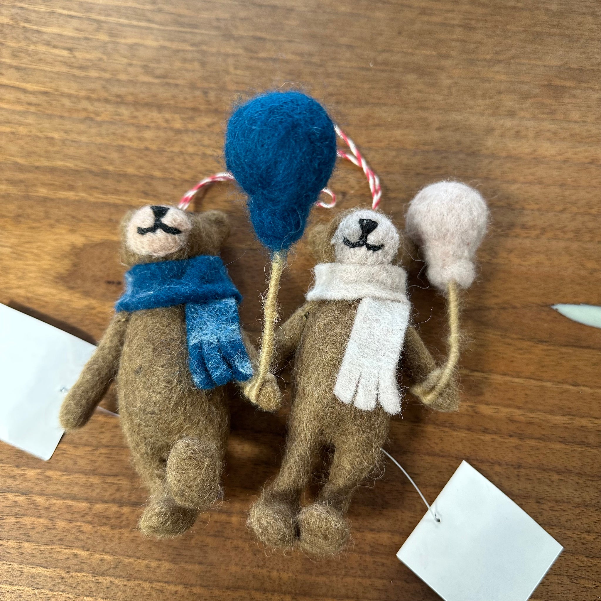 Wool Bear with Balloon Ornament