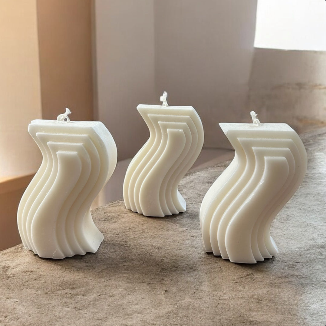 Short Wavy Candle