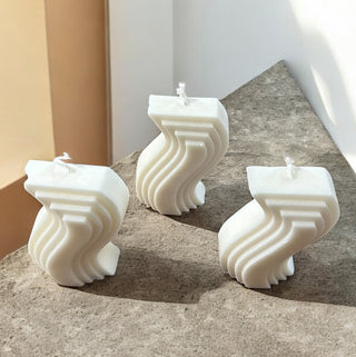 Short Wavy Candle