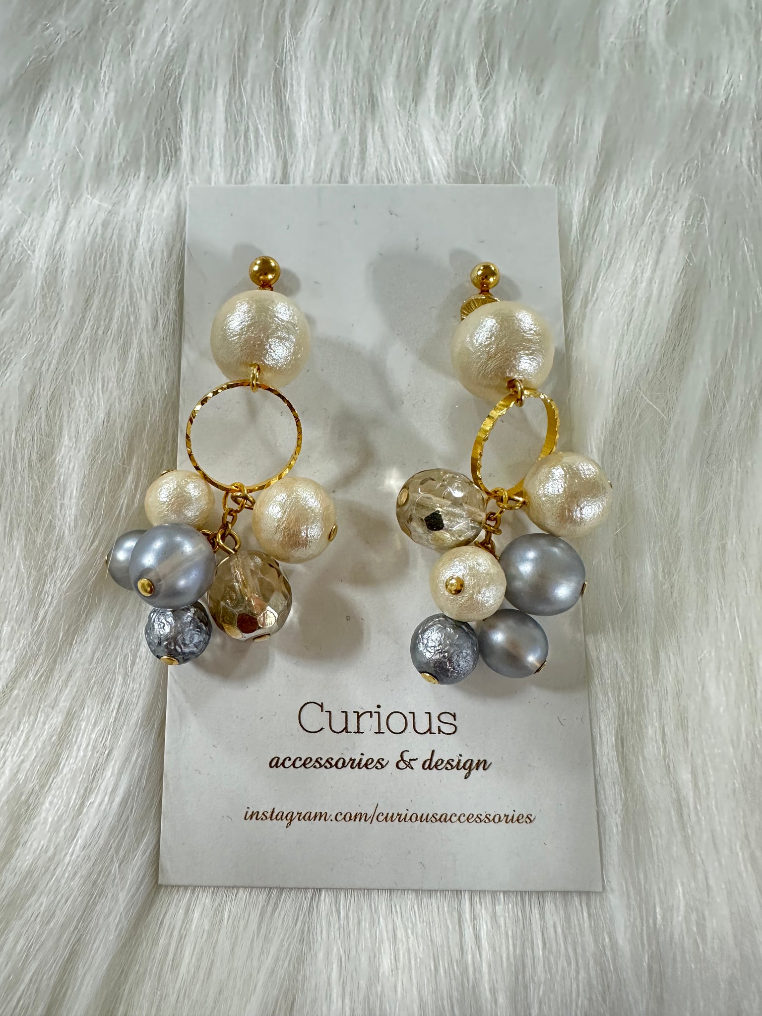 Czech Pearl Earrings